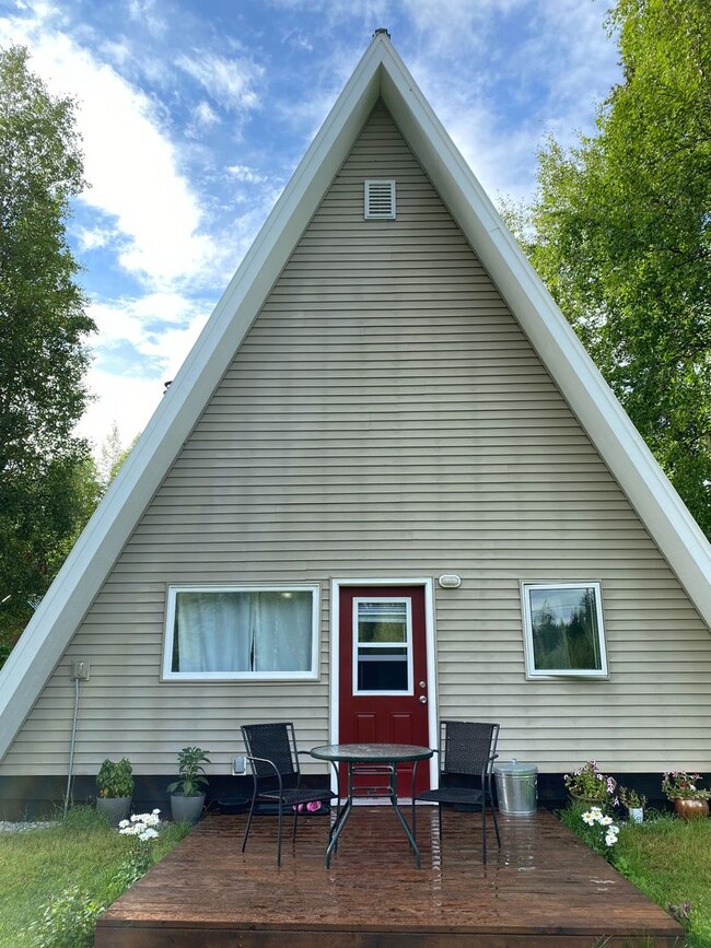 Building Photo - 2bd, 1 bath A-Frame Available for Rent! Fu...