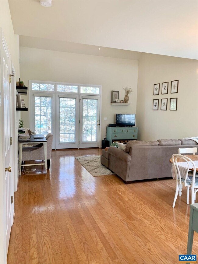 Foto del edificio - 1350 Stoney Ridge Rd