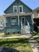 Building Photo - 8540 Georgiana Ave