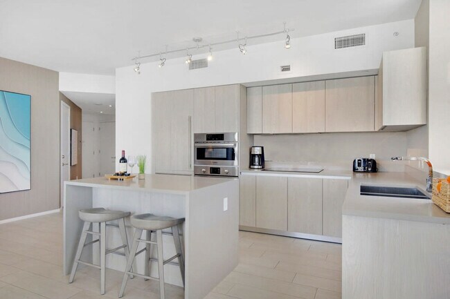 Foto del edificio - 4010 S Ocean Dr