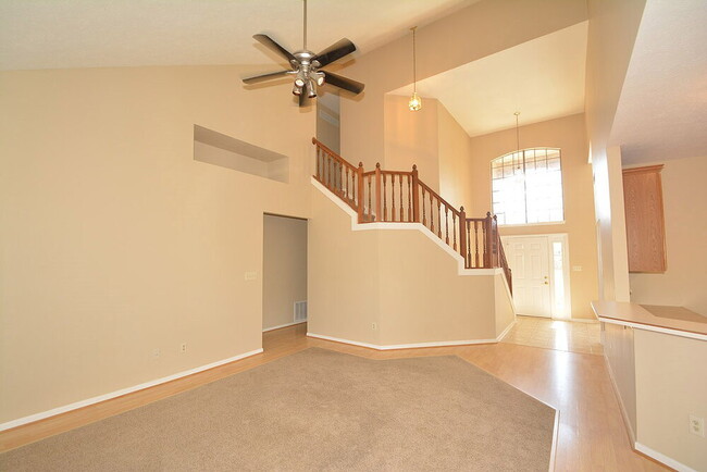 Foto del edificio - 10299 Lakeland Dr