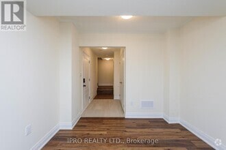Building Photo - 2538 Littlefield Cres