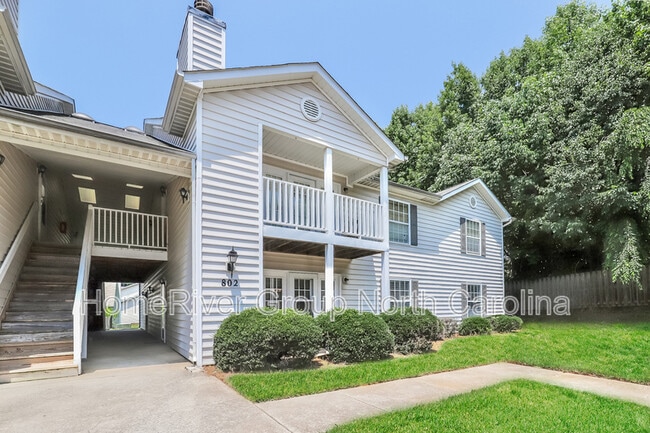 Building Photo - 802 Moultrie Ct