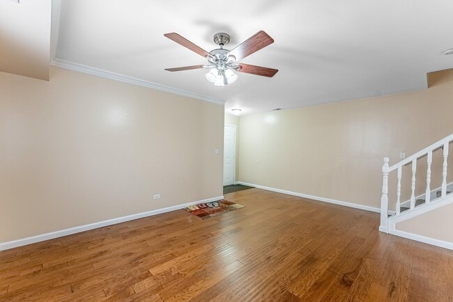 Foto del edificio - 305 Creekside Dr