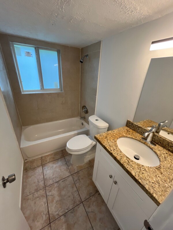 Foto del edificio - 717 NE 10th Ave