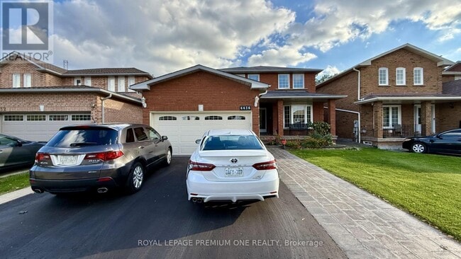 Building Photo - 4436 Grassland Crescent
