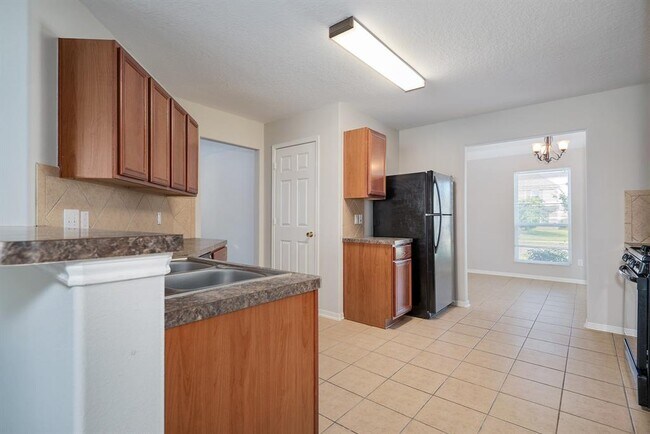 Foto del edificio - 9820 Hyacinth Way