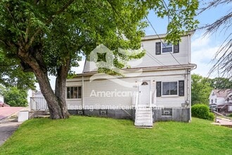 Building Photo - 1605 Mobile Ave