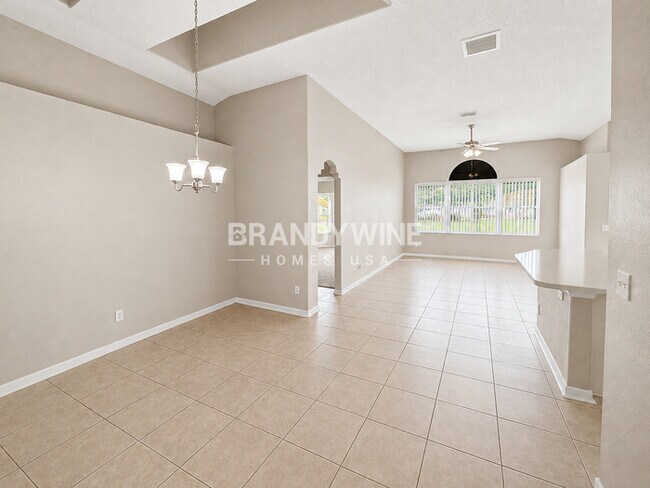 Building Photo - 5851 Dorham Pl