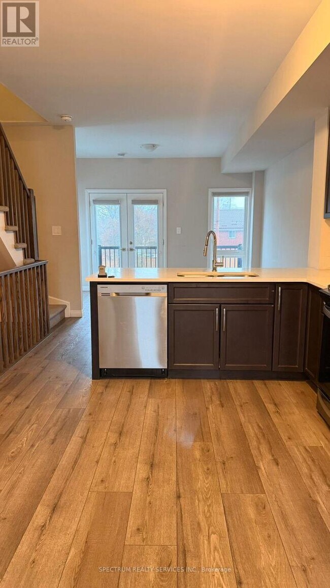 Photo du bâtiment - 720 Grey St