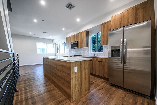 Foto del edificio - Be the first to live in this brand new 4 b...