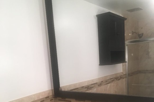 Foto del edificio - 1750 115th NE St