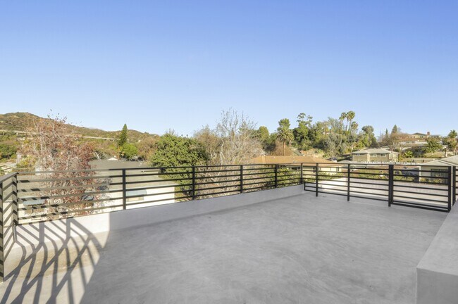 Building Photo - 1401 Eagle Vista Dr