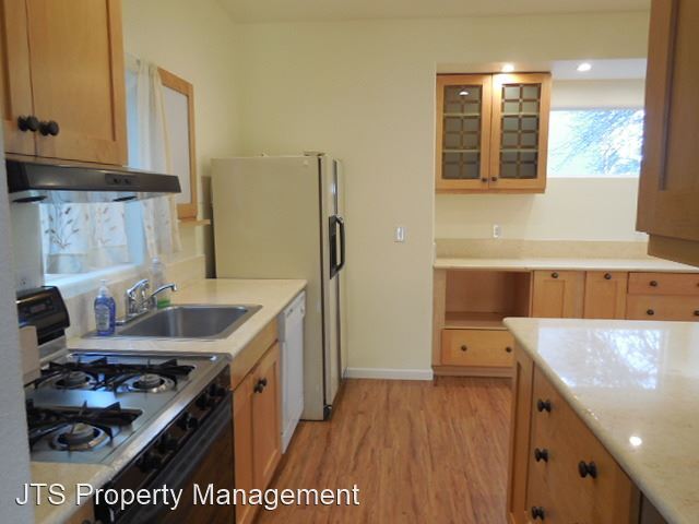 Foto del edificio - 2 br, 1.5 bath House - 4222 Crestline Ave