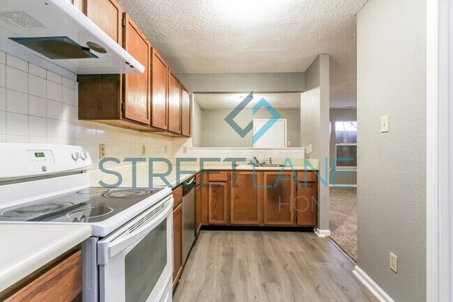 Building Photo - 6602 Stanhope Way