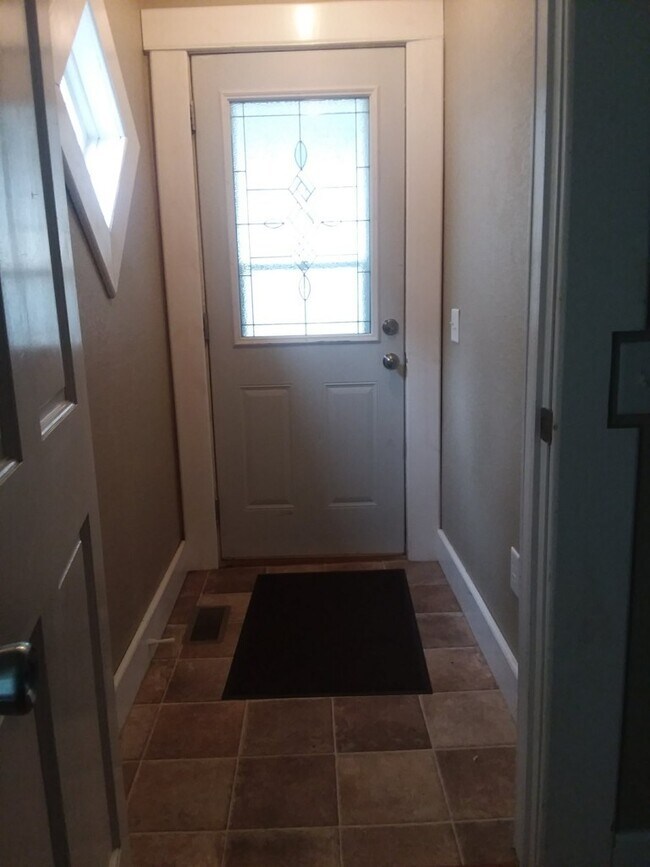 2405 N 7th St, Saint Joseph, MO 64505 Townhome Rentals in Saint