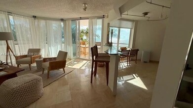 Building Photo - 15645 Collins Ave