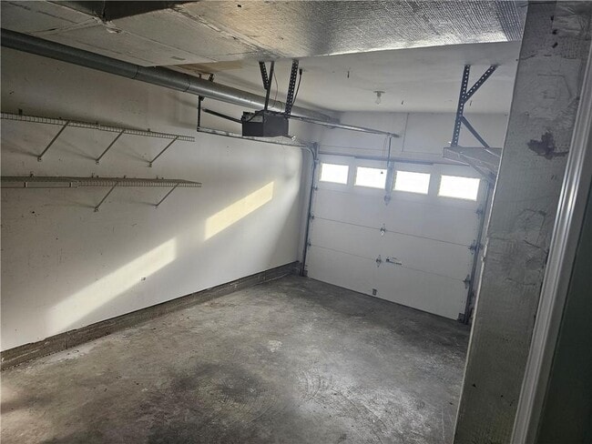 Building Photo - 37 Lawton Brook Ln