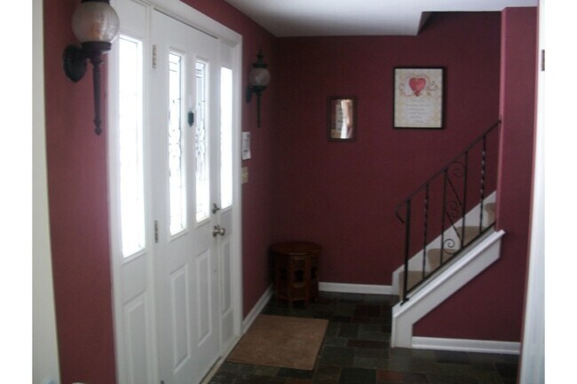 Foto del edificio - 7733 Fireside Dr