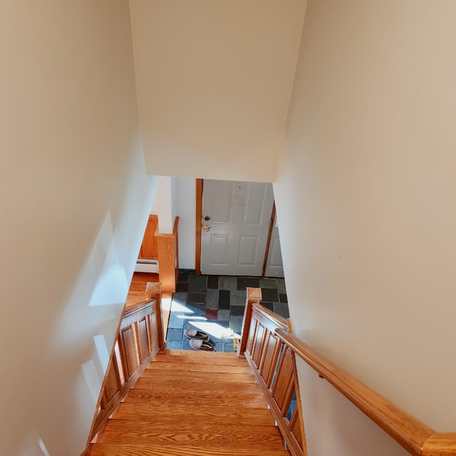 Building Photo - 136 Chestnut St