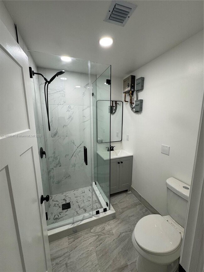 Foto del edificio - 256 NW 82nd Terrace