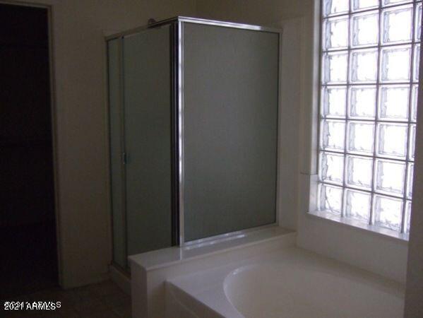 Building Photo - 1150 E San Tan Dr