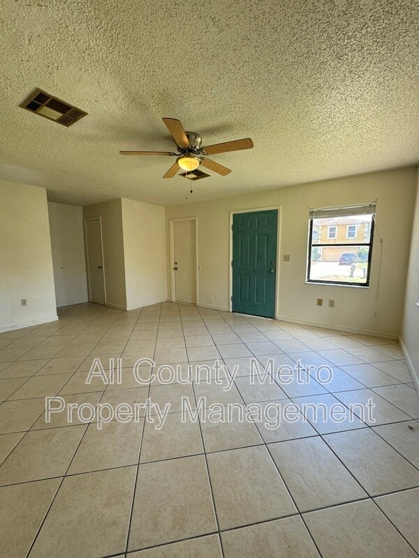 Building Photo - 415 Greenwich Ct