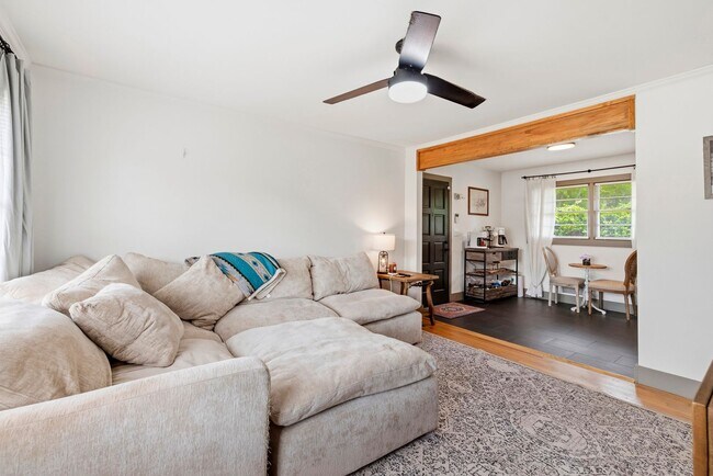 Foto del edificio - 250 Morningview Drive