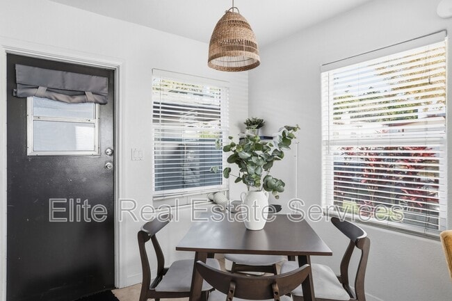 Building Photo - 2606 Juan St