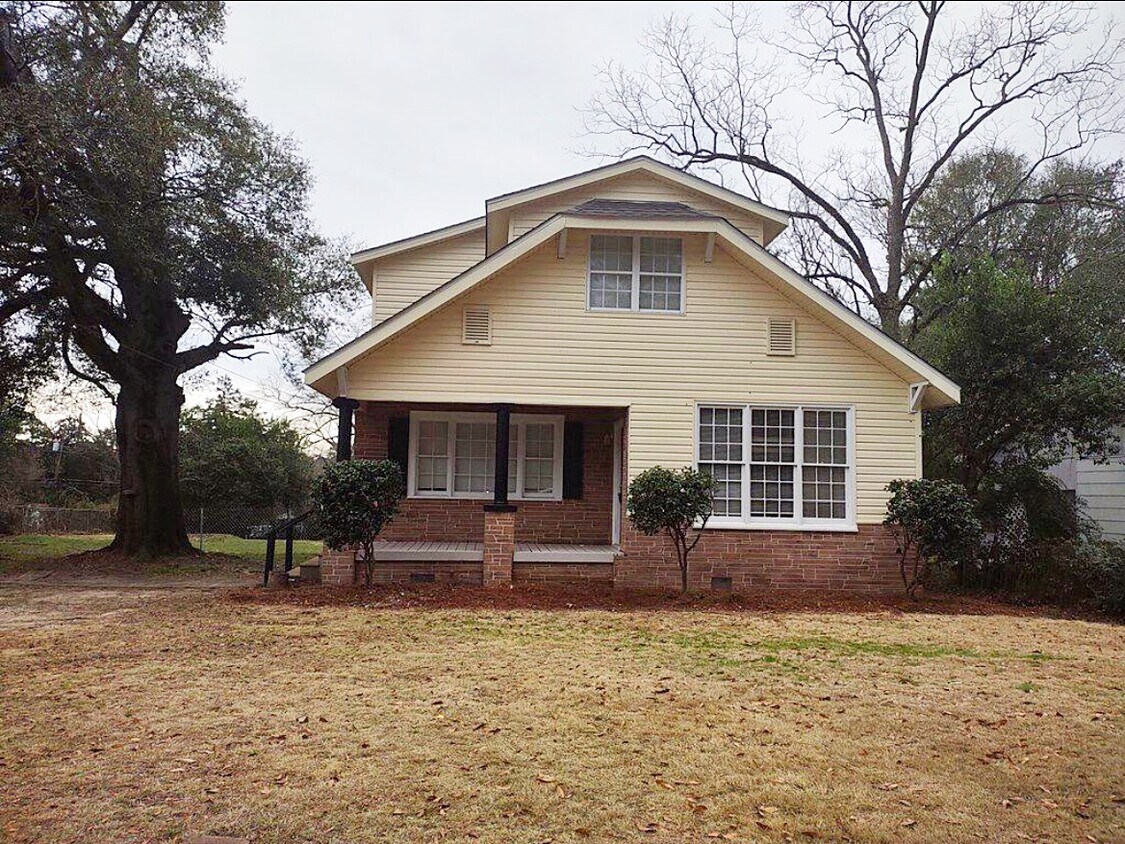 Primary Photo - 920 Lamore St