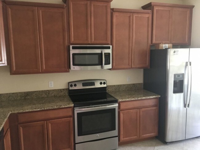 Building Photo - Claridge Place Rental
