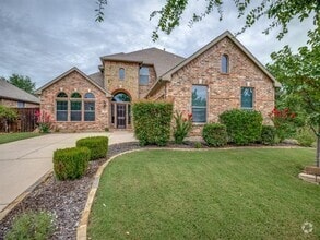 Building Photo - 7003 Chittamwood Dr