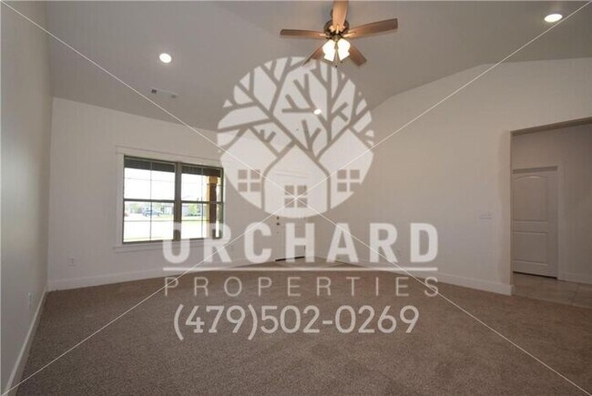 Building Photo - Tontitown- Single-Family Home- Stunning Ce...