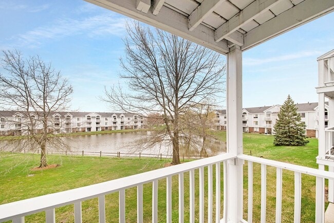 Foto del edificio - The Crossings Apartments