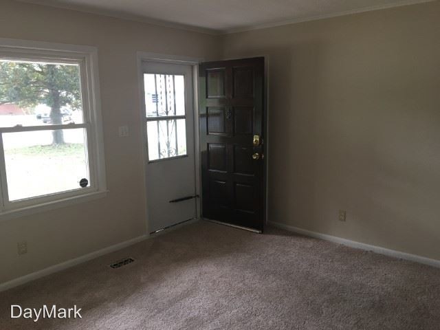 Building Photo - 3 br, 1.5 bath House - 2601 Downs Pl