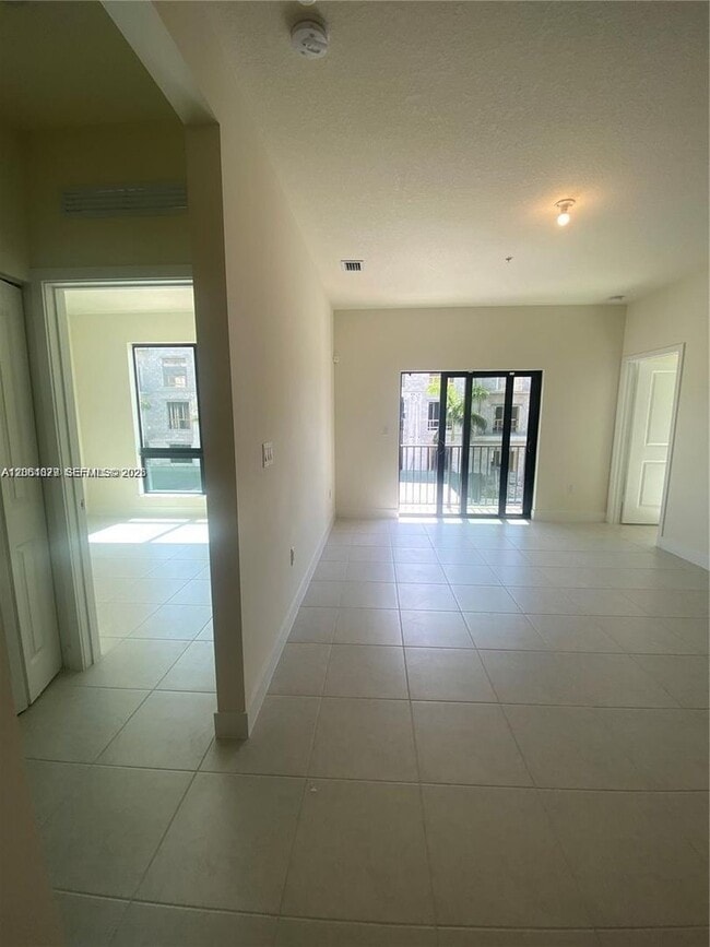 Foto del edificio - 8201 NW 41st St