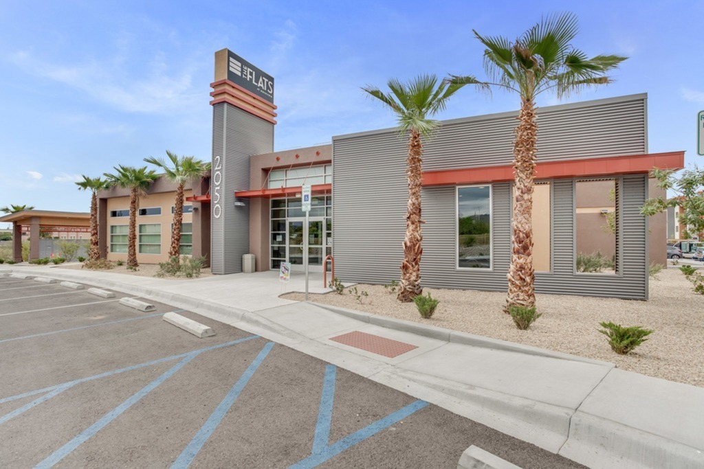 Exterior_2050-E-Wisconsin-Ave_Las-Cruces_The-Flats-At-Ridgeview-5 - The Flats at Ridgeview