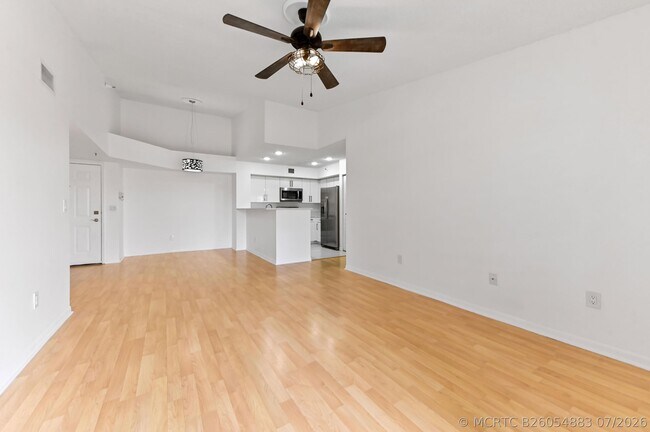 Building Photo - 140 Yacht Club Way