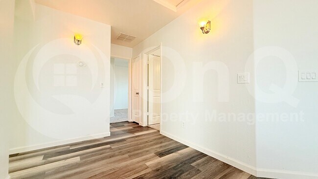 Foto del edificio - 40328 W Sanders Way
