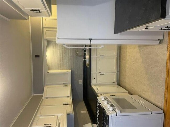 Foto del edificio - 316 W 64th St