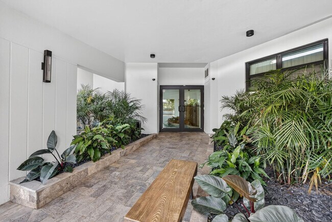 Building Photo - 1000 River Reach Dr