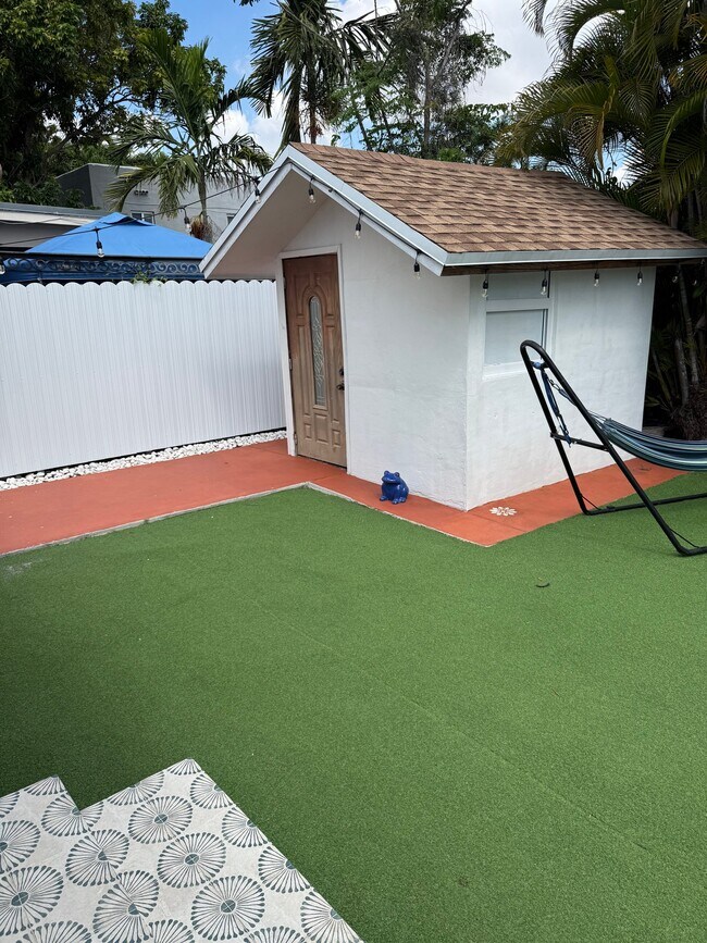 Foto del edificio - 3623 SW 15th St