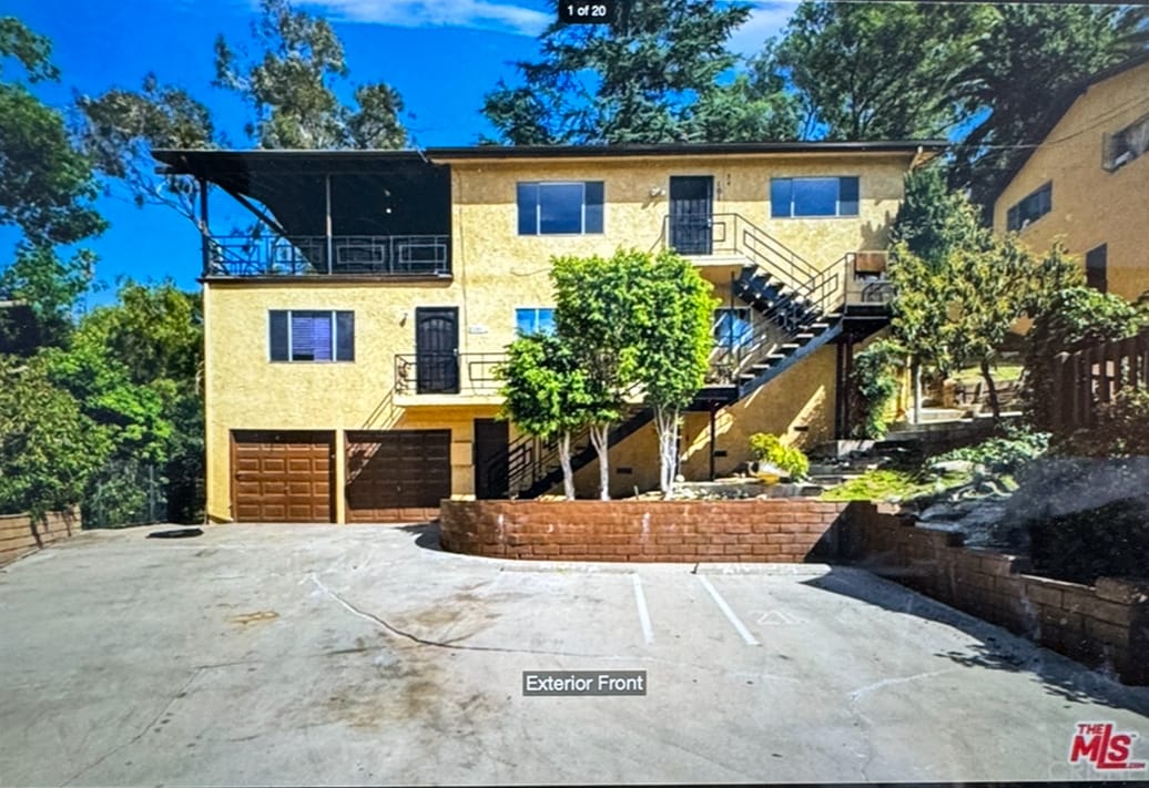 Front Top Unit Whole Floor - 2101 Oak Glen Pl