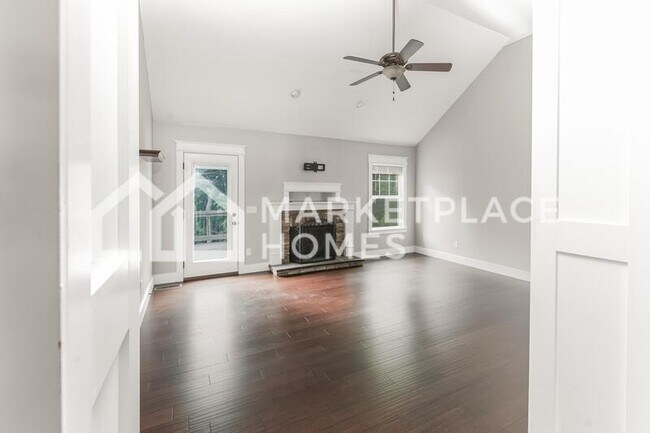 Foto del edificio - 6377 Winlerkorn Ln