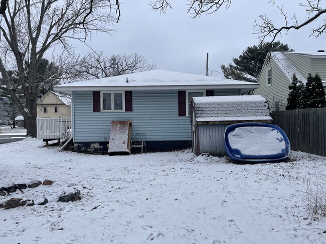 Shed behind the house - 38935 7th Ave