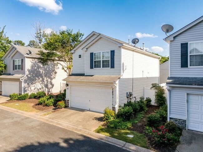 Photo - 641 W Oaks Dr Woodstock, GA 30188 House
