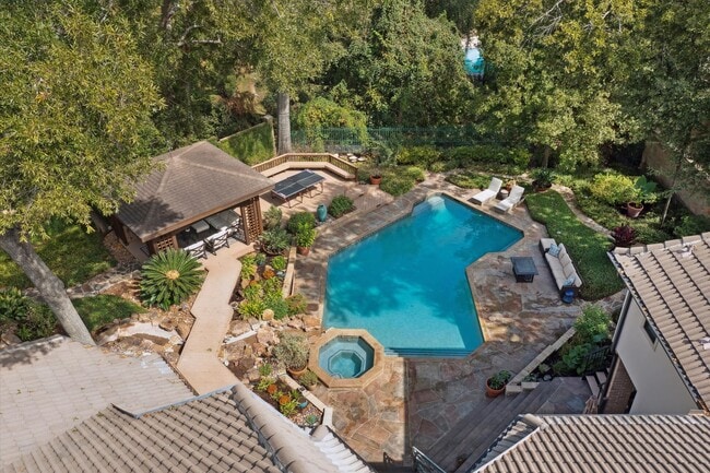 Foto del edificio - 15406 Old Stone Trail