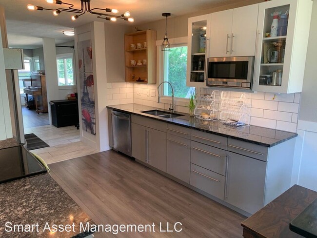 Foto del edificio - 3 br, 2 bath House - 4650 N 110th St.