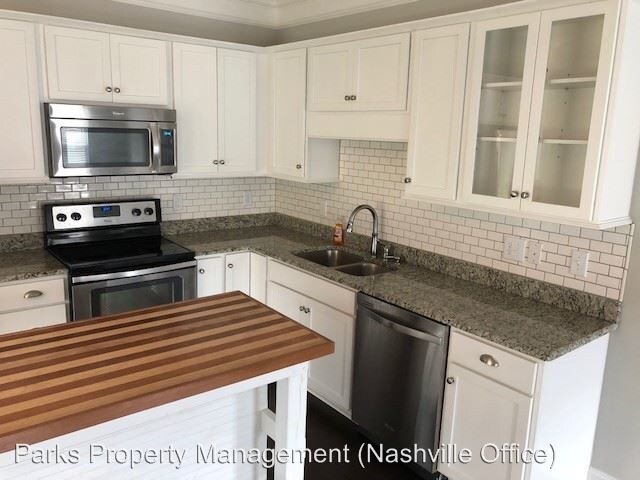 Building Photo - 3 br, 2.5 bath House - 6701 Sunnywood Drive