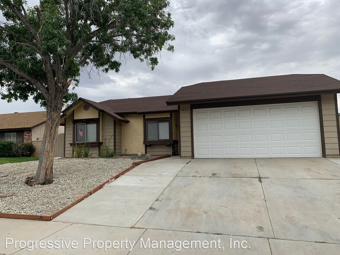 Primary Photo - 3 br, 2 bath House - 1823 E. Avenue R-10